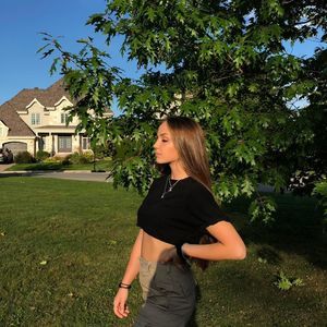 Meet your Posher, Maria-rita